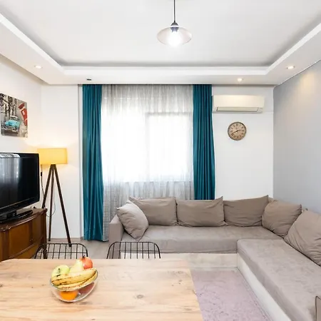Appartement Centrally Located Close To Historical Places *