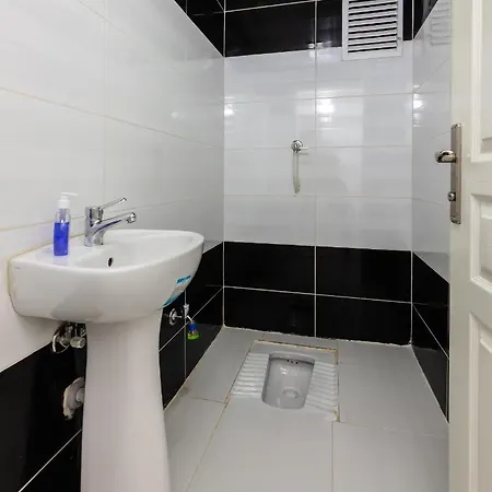 Centrally Located Close To Historical Places *